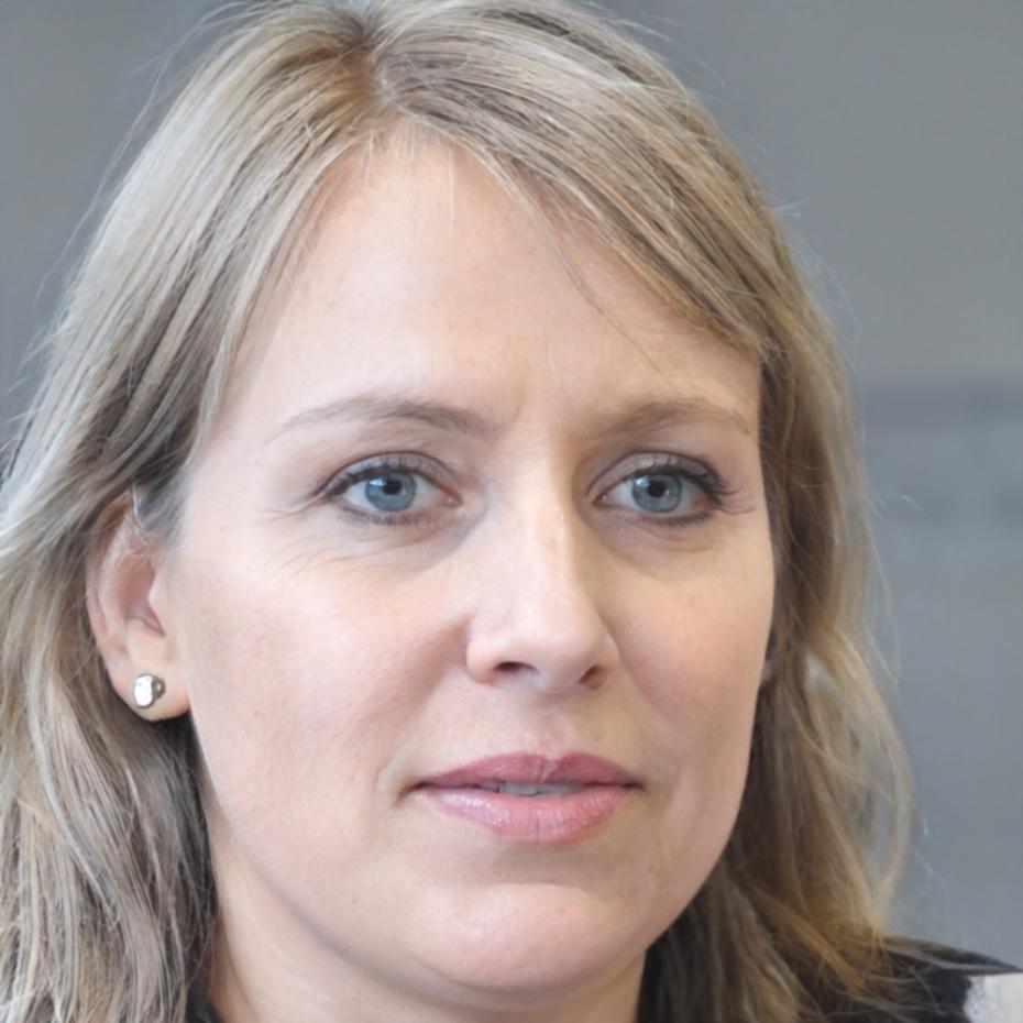 Esperanza Mendívil, directora de análisis financiero